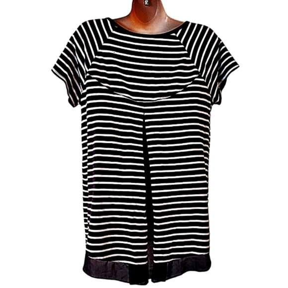 Premise M Navy/White Striped Short Sleeve Chiffon Inverted Pleat Blouse - Picture 4 of 5